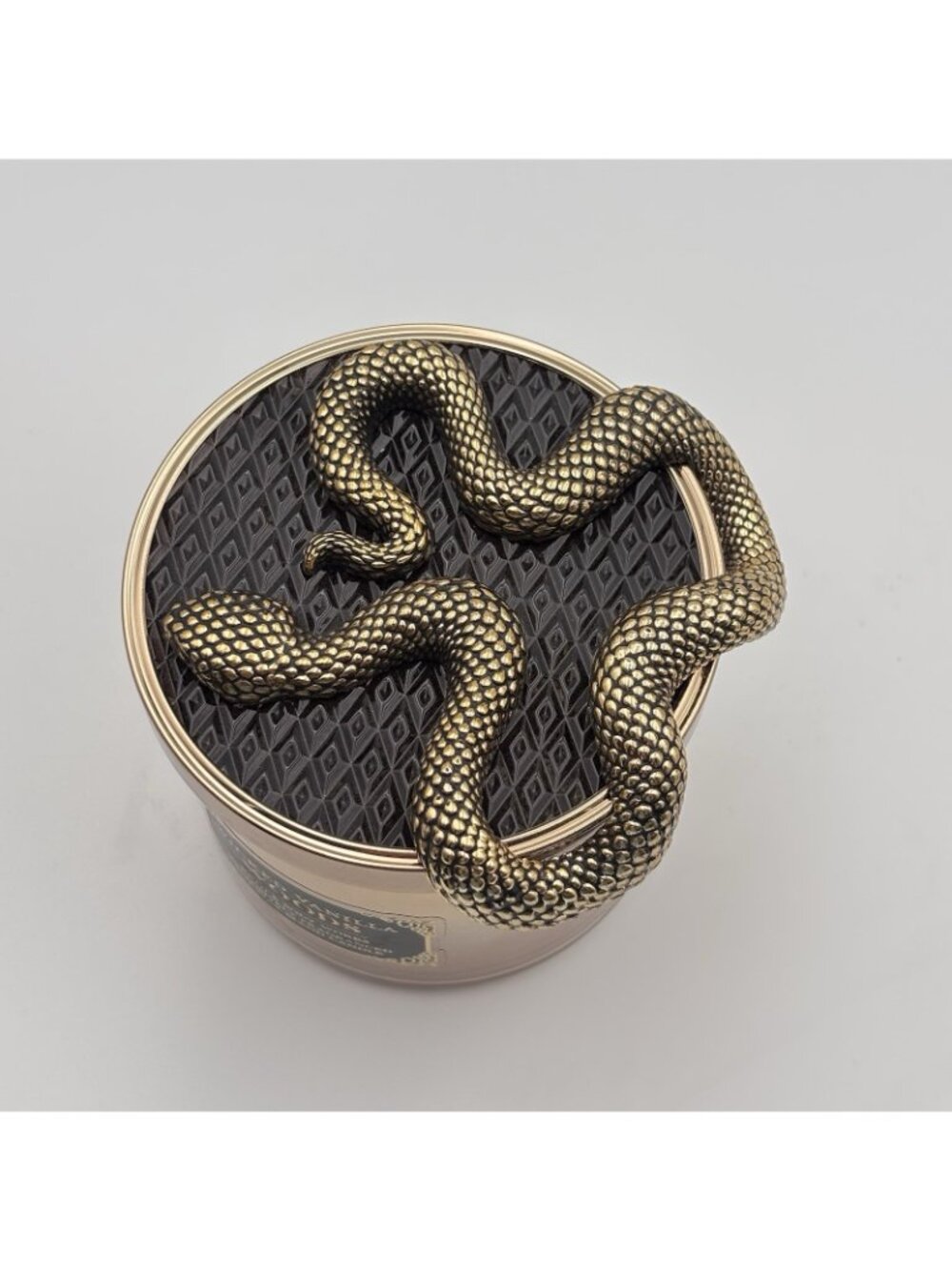 Bath & Body Works Wicked Vanilla Woods 3 Wick Candle Snake Lid 14.5 oz Halloween - Picture 4 of 16